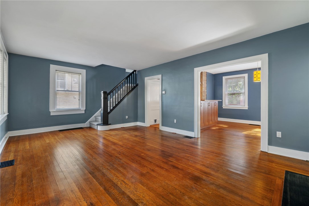 47 Estella Ave