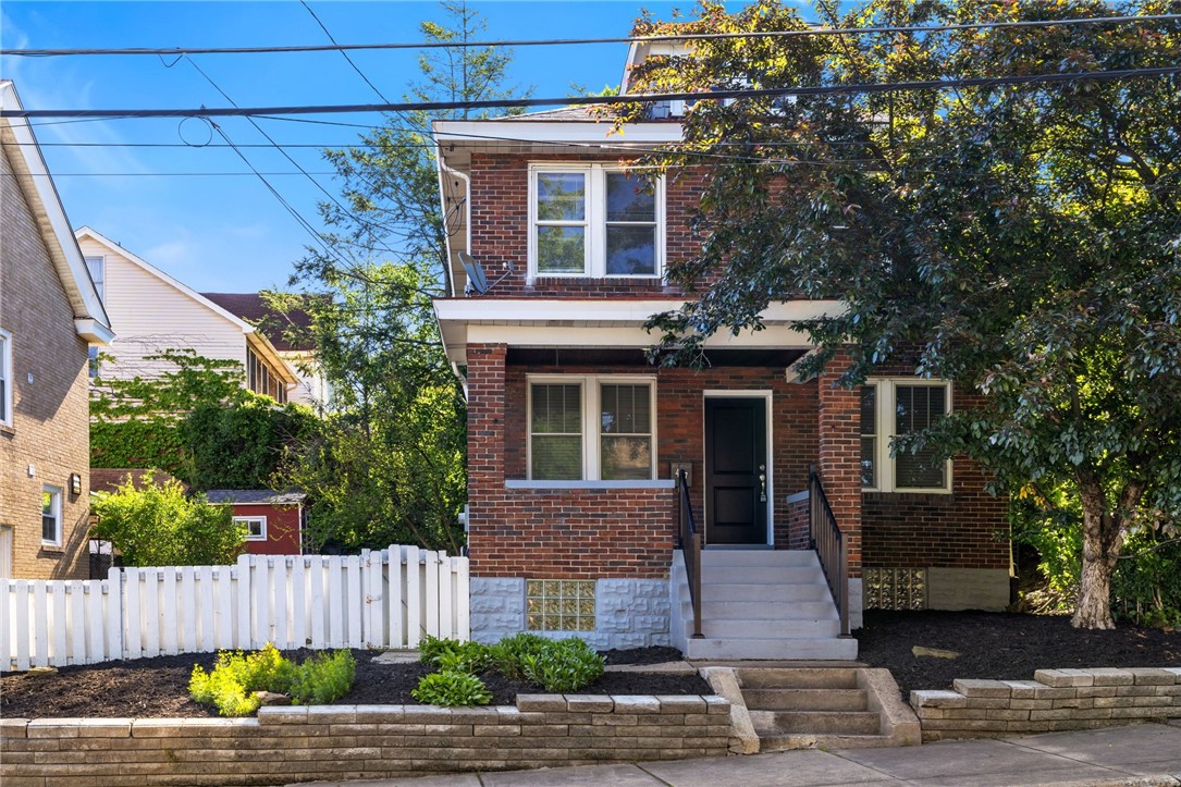 47 Estella Ave