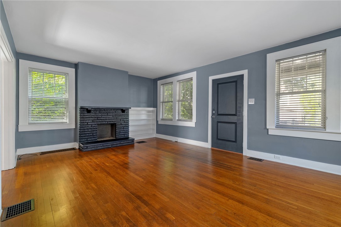 47 Estella Ave