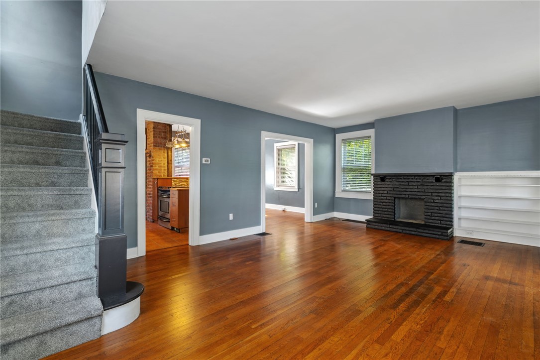 47 Estella Ave