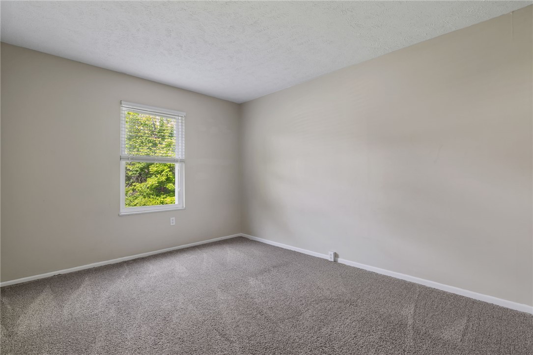 2104 Timberglen Dr