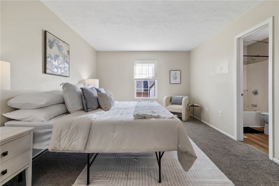 2104 Timberglen Dr