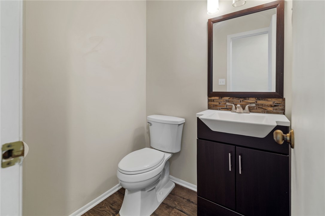 2104 Timberglen Dr