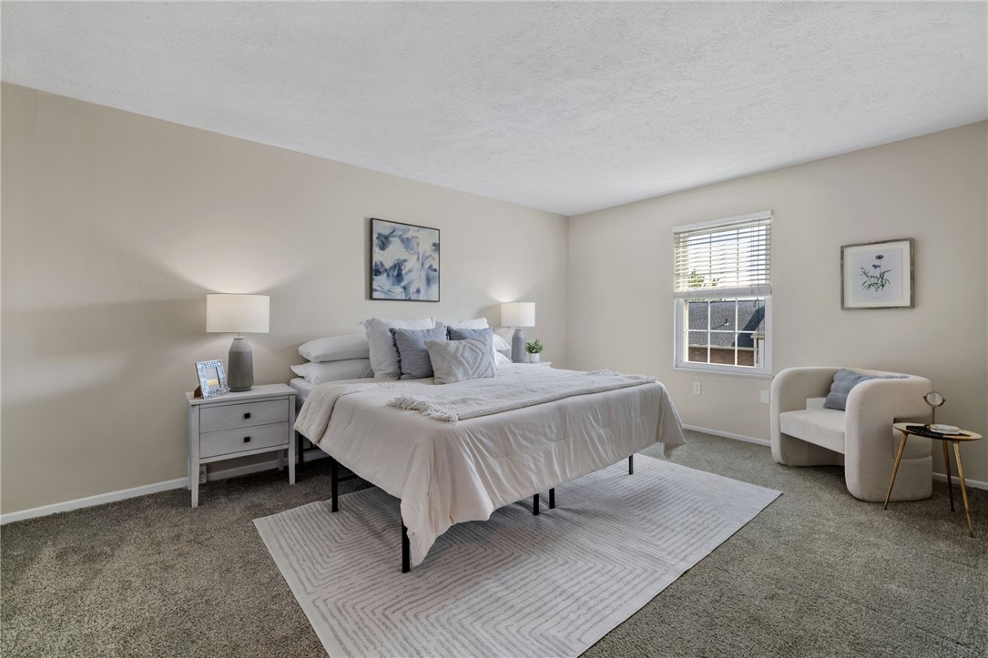 2104 Timberglen Dr