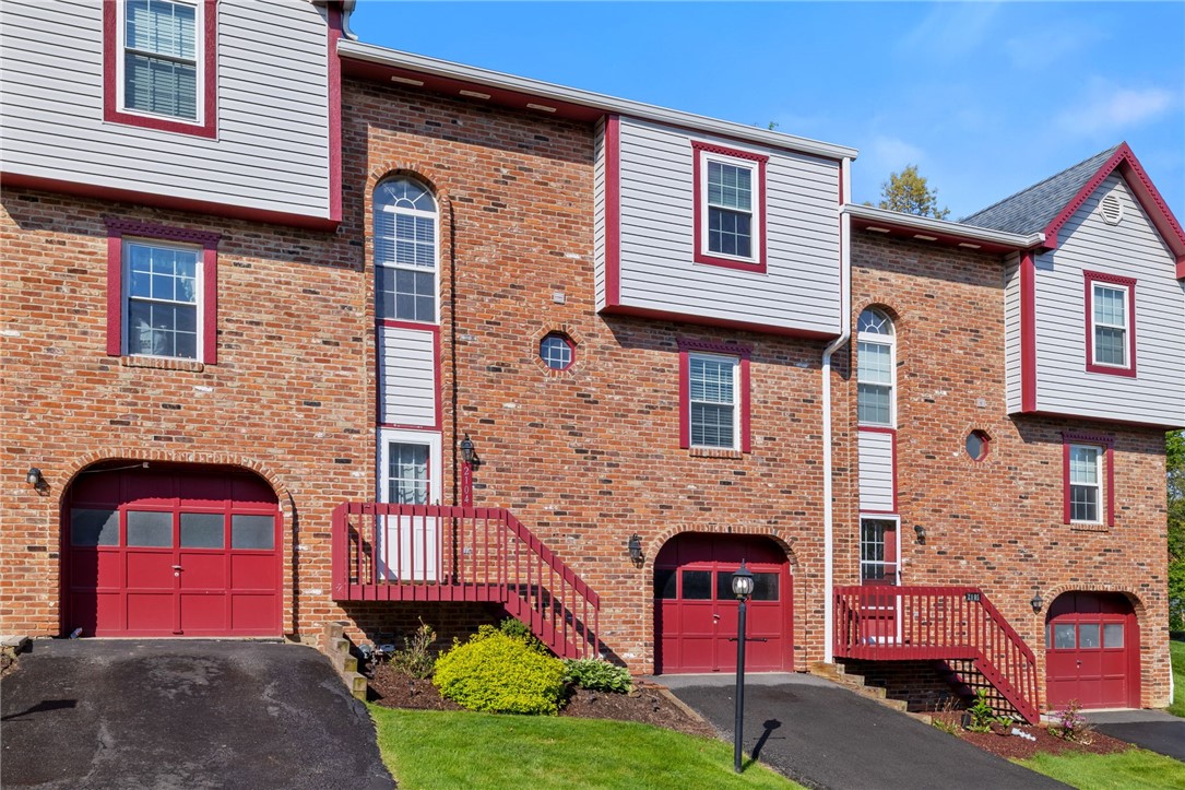 2104 Timberglen Dr