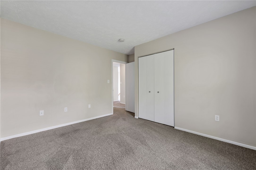 2104 Timberglen Dr