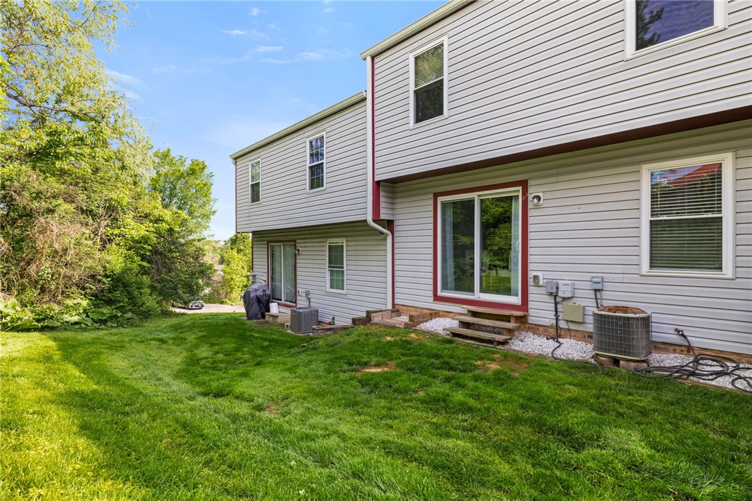 2104 Timberglen Dr