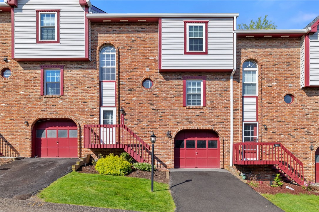 2104 Timberglen Dr