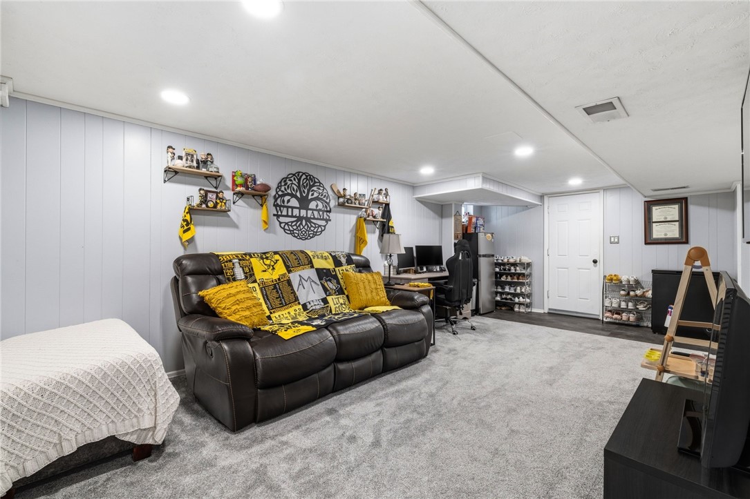 3506 Valley Drive