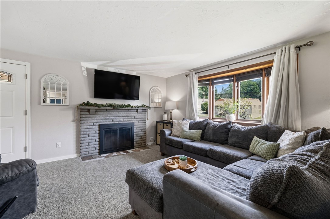 3506 Valley Drive