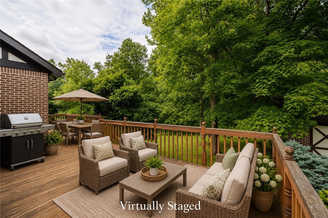 407 Hilltop Ln