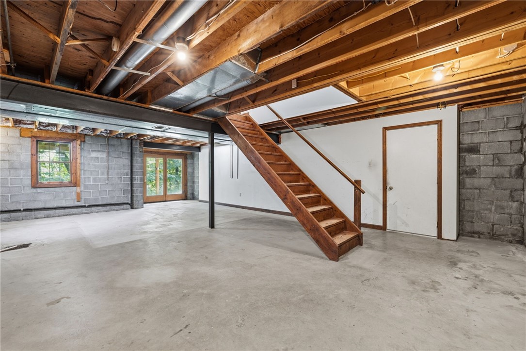 2457 Dogwood Dr