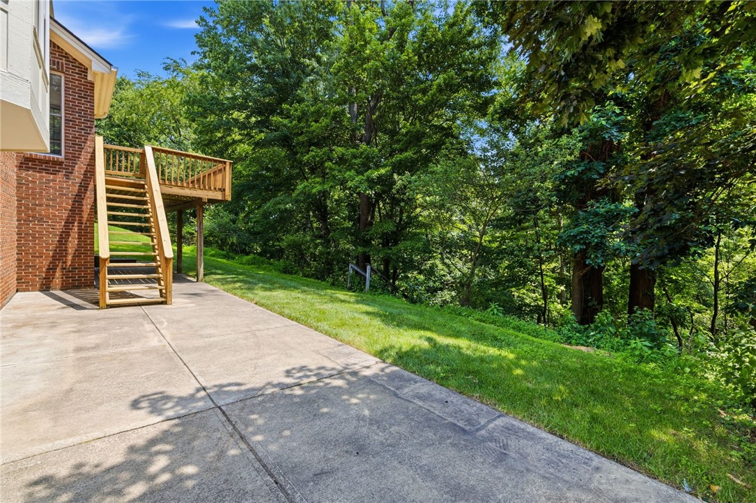 2457 Dogwood Dr
