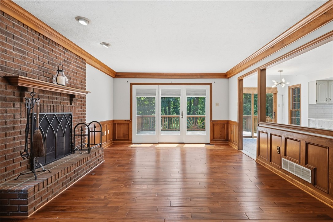 2457 Dogwood Dr