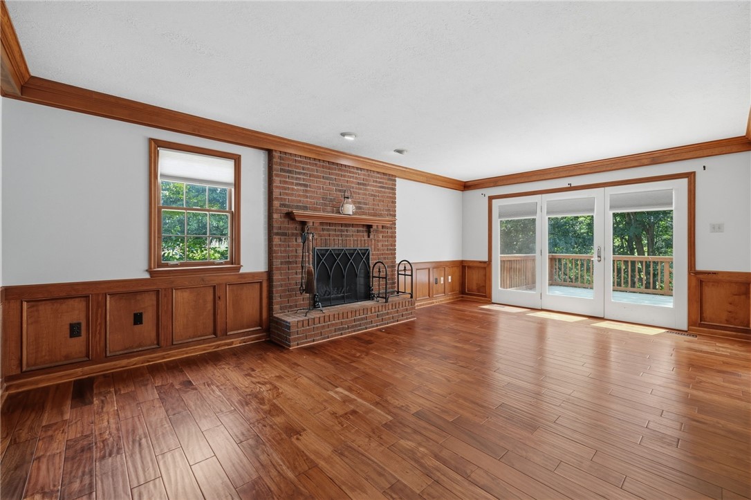 2457 Dogwood Dr