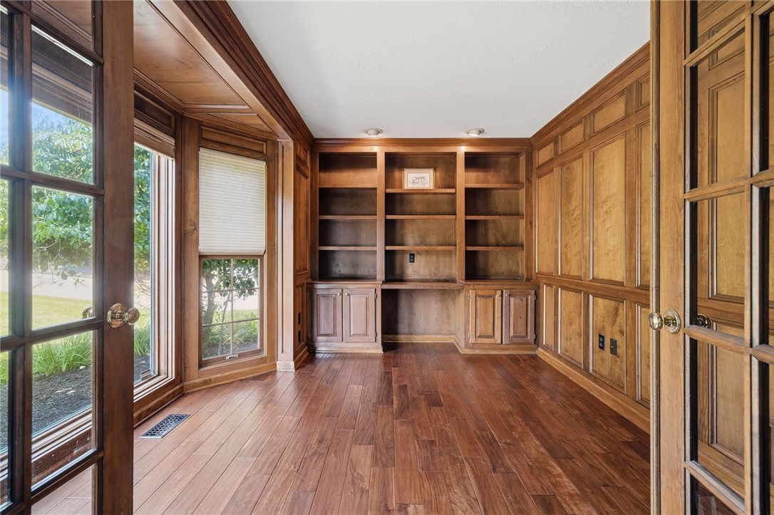 2457 Dogwood Dr
