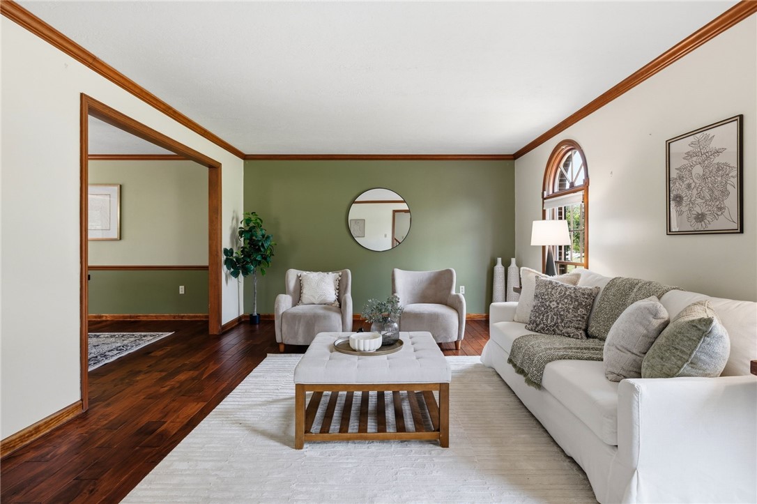 2457 Dogwood Dr