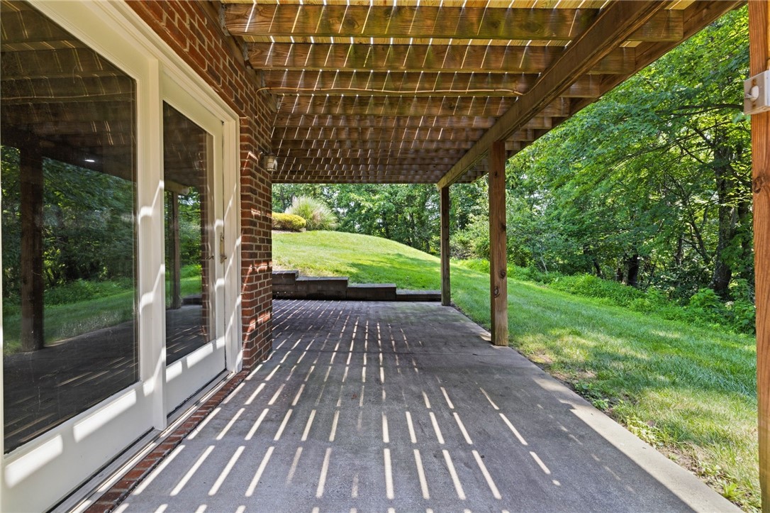 2457 Dogwood Dr