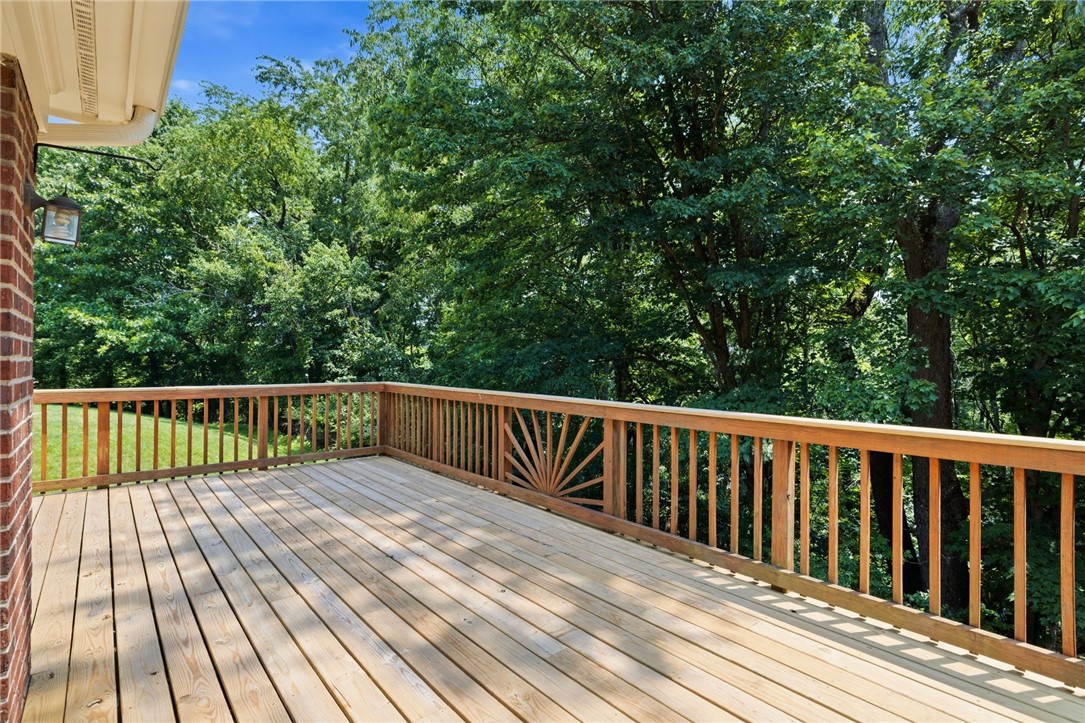 2457 Dogwood Dr