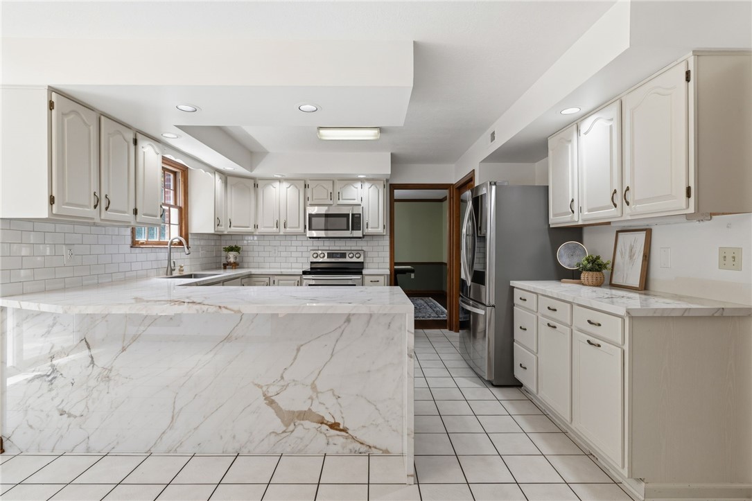 2457 Dogwood Dr