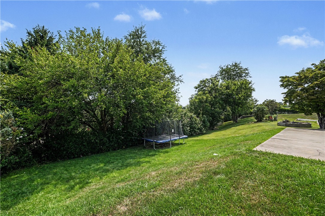 411 Palomino Dr