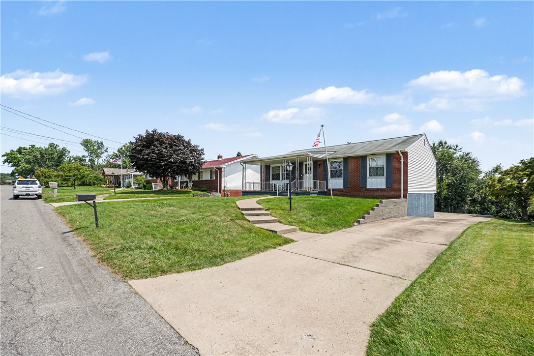 411 Palomino Dr