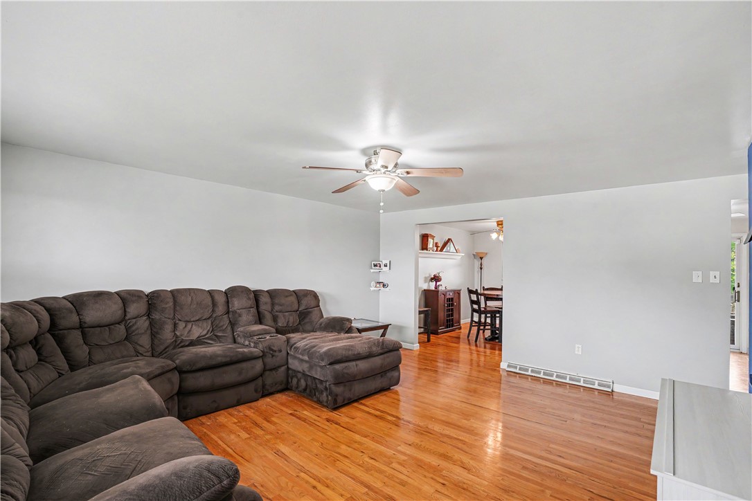 411 Palomino Dr