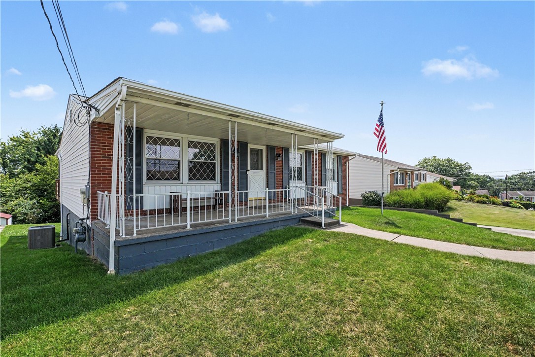411 Palomino Dr