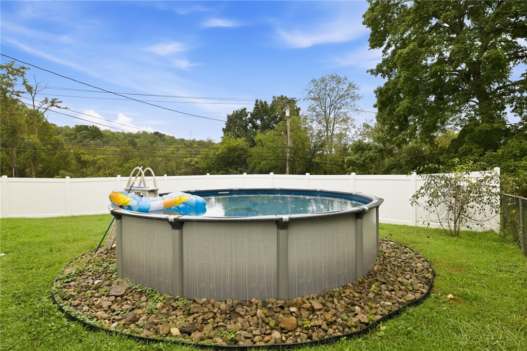 7544 Noblestown Road