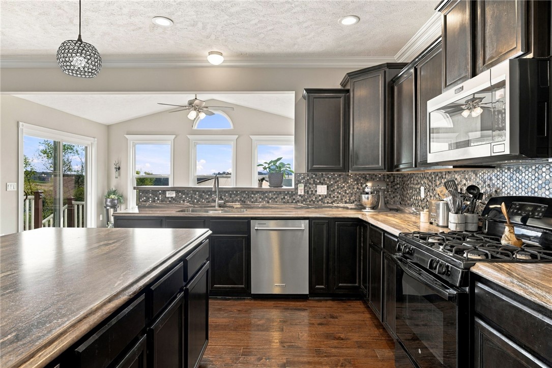 215 Horse Shoe Drive