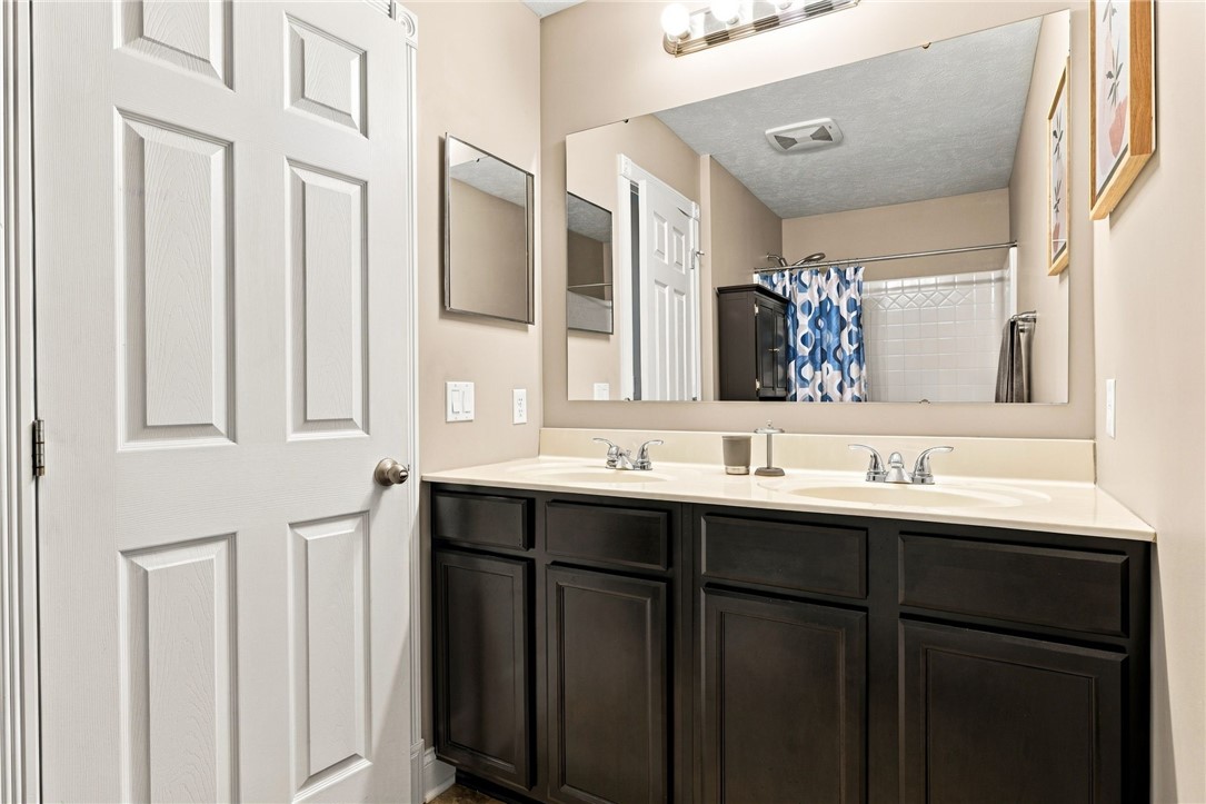 215 Horse Shoe Drive