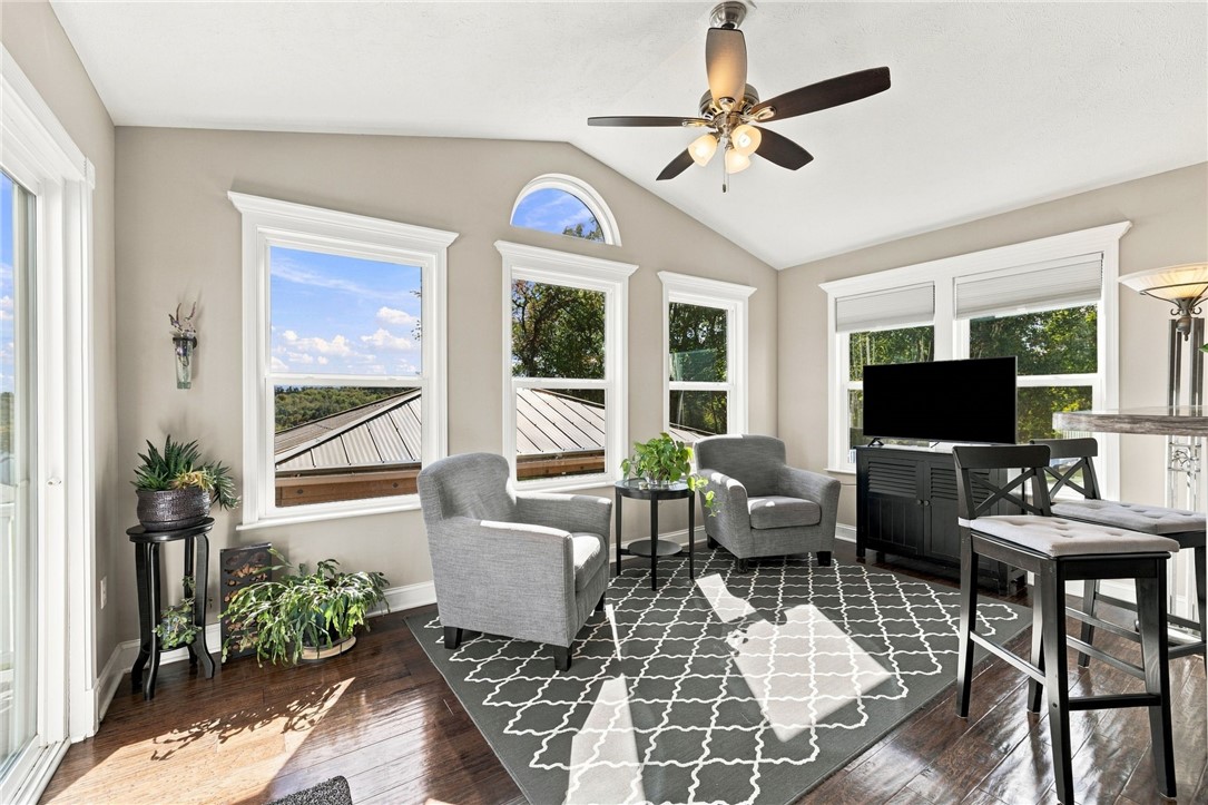 215 Horse Shoe Drive