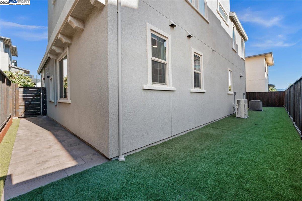 6017 Basaltina Pl