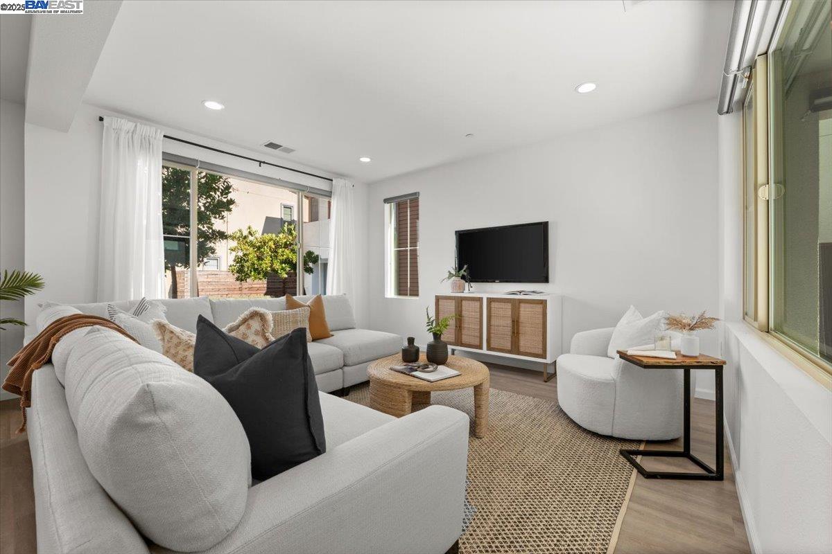 6017 Basaltina Pl