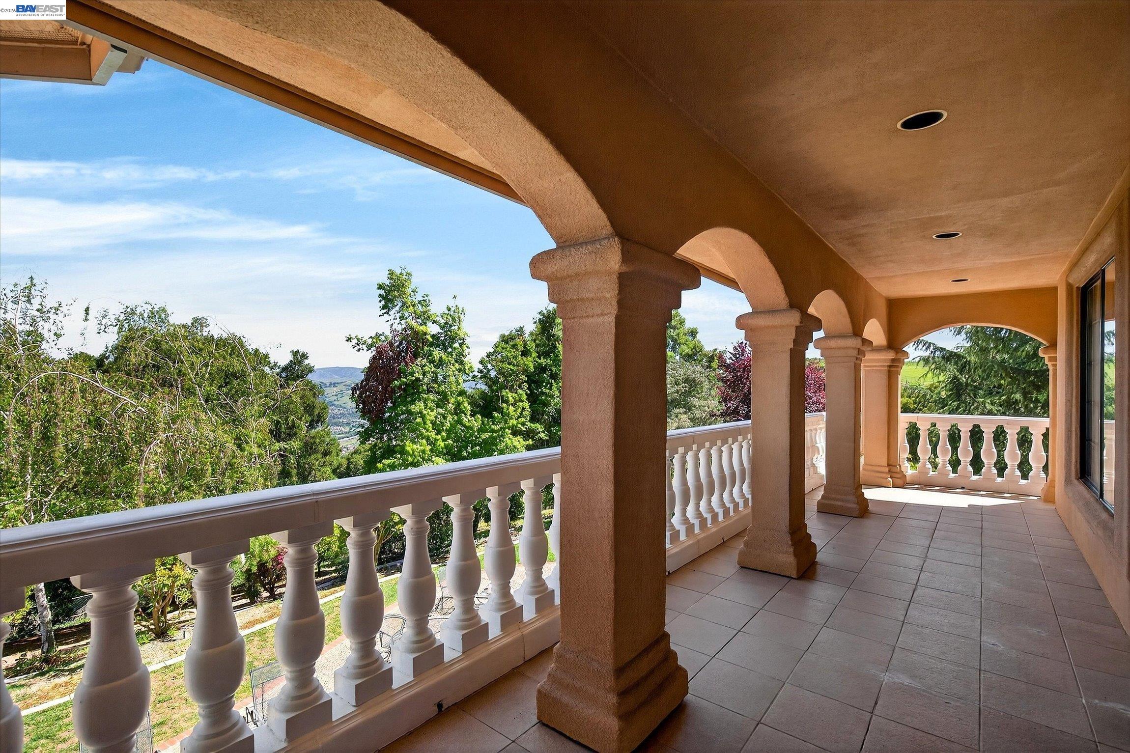 9500 Santos Ranch Rd