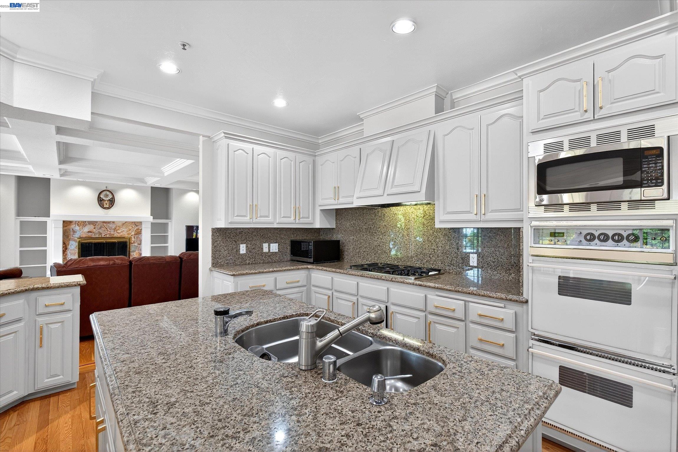 9500 Santos Ranch Rd