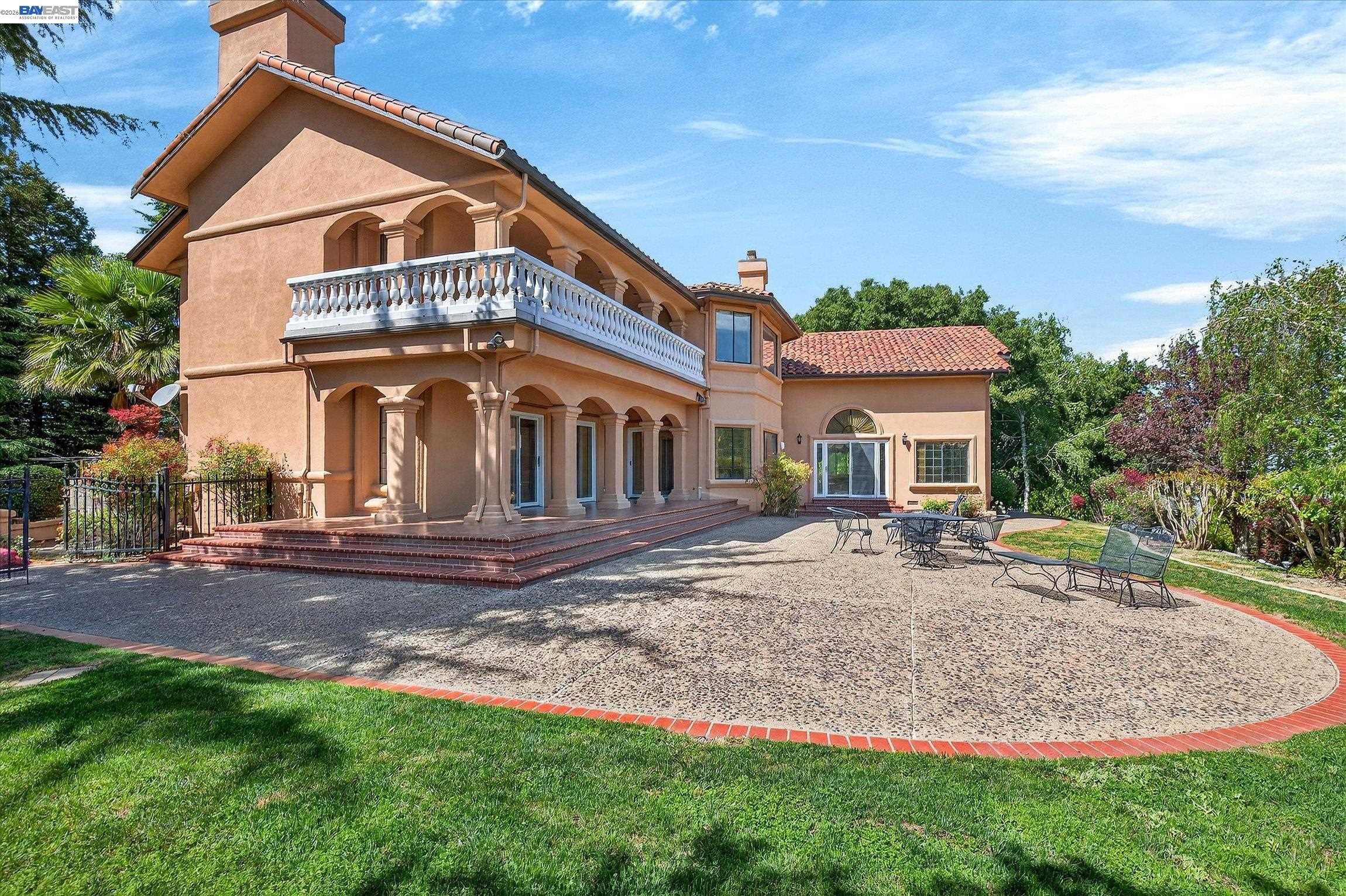 9500 Santos Ranch Rd