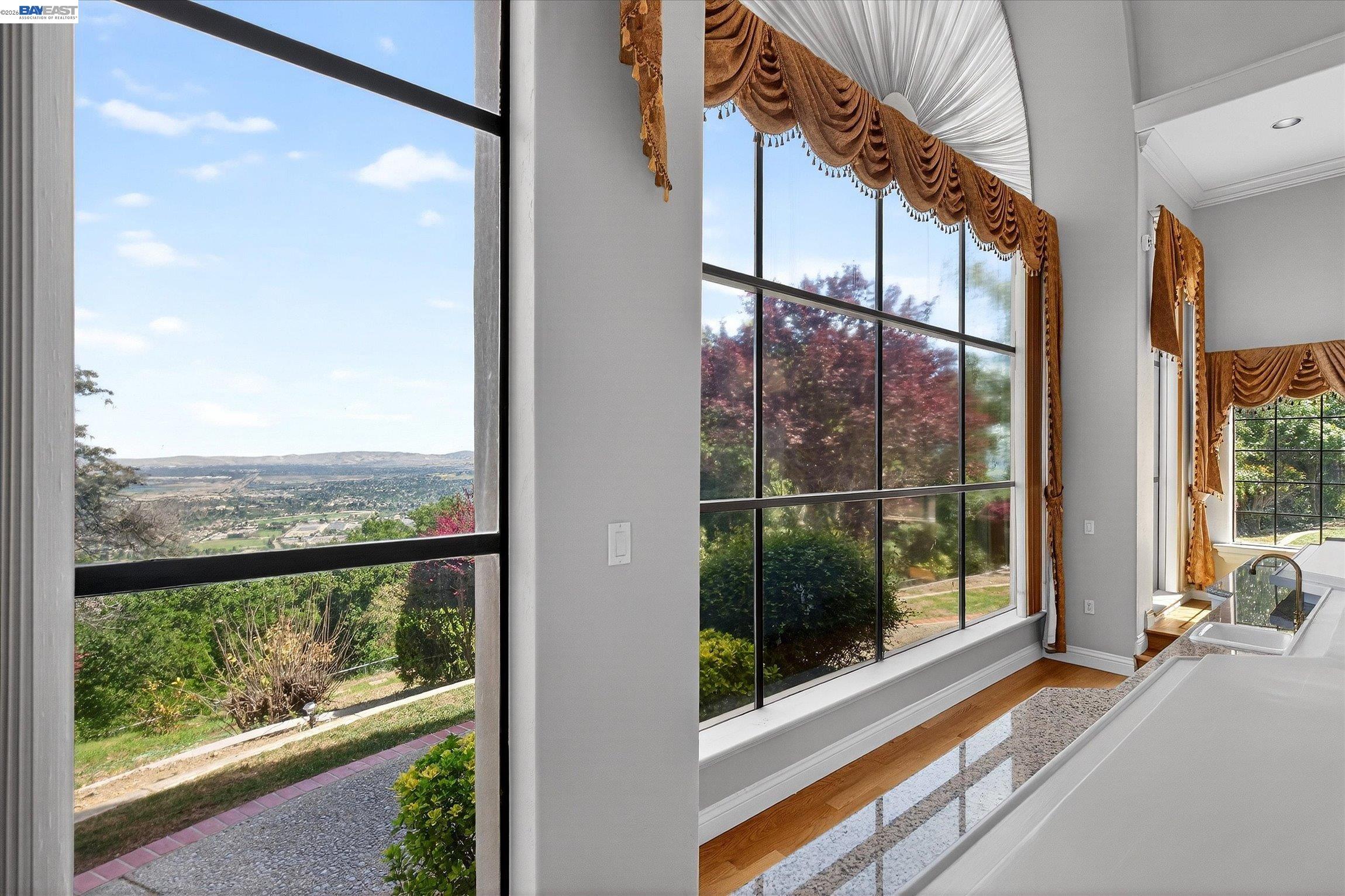 9500 Santos Ranch Rd