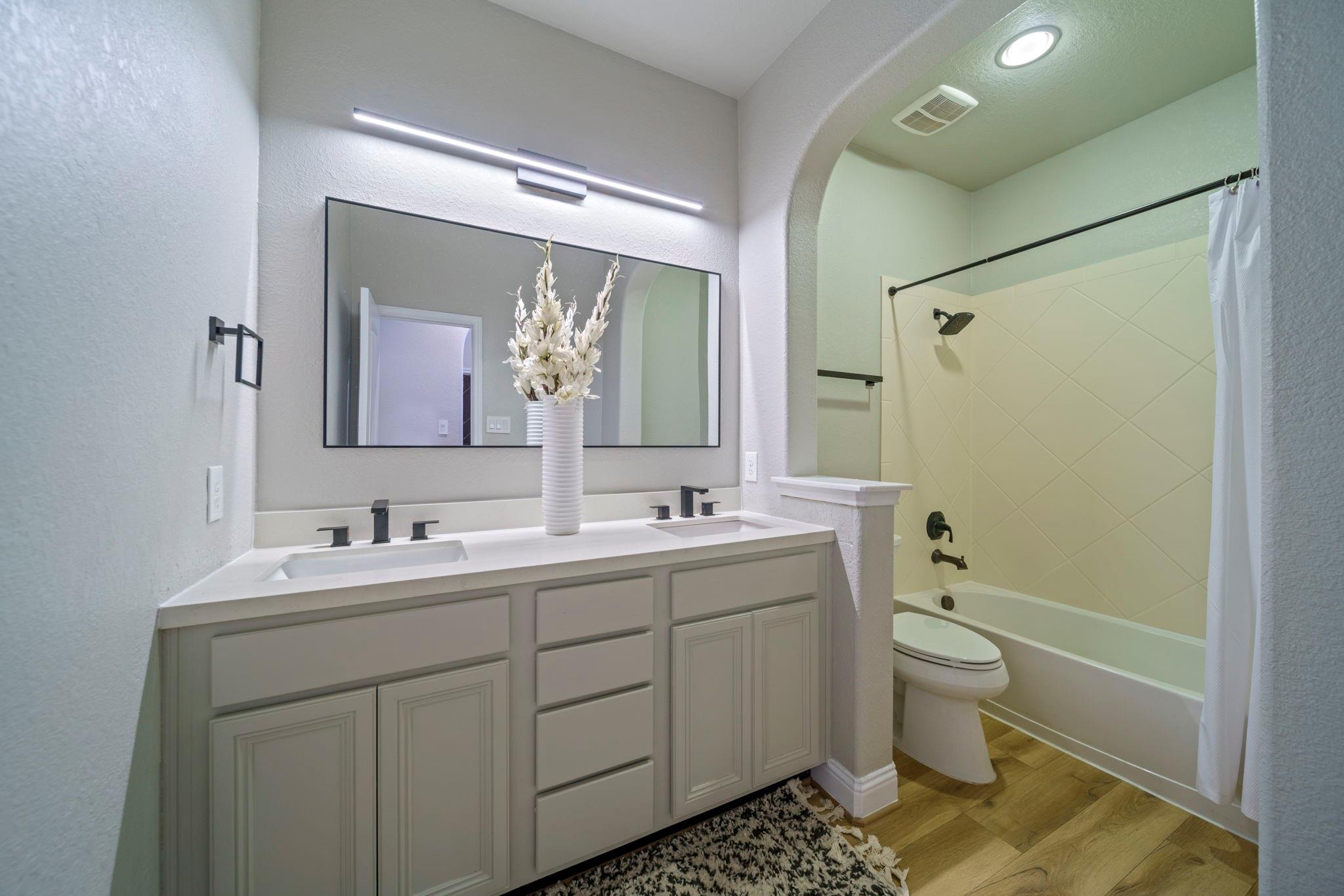 15 Inland Prairie Drive
