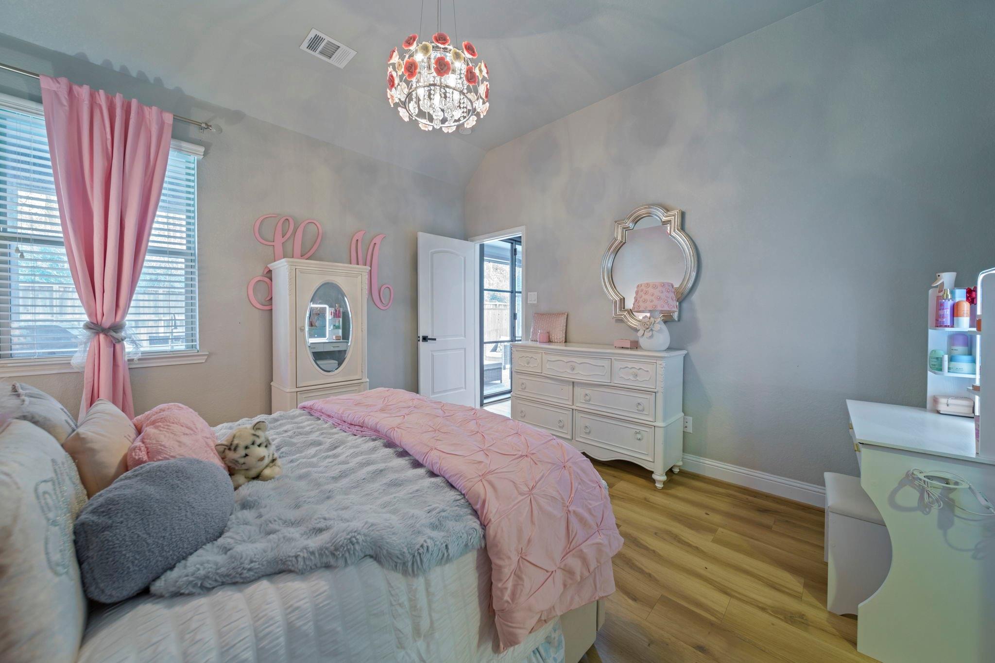 15 Inland Prairie Drive