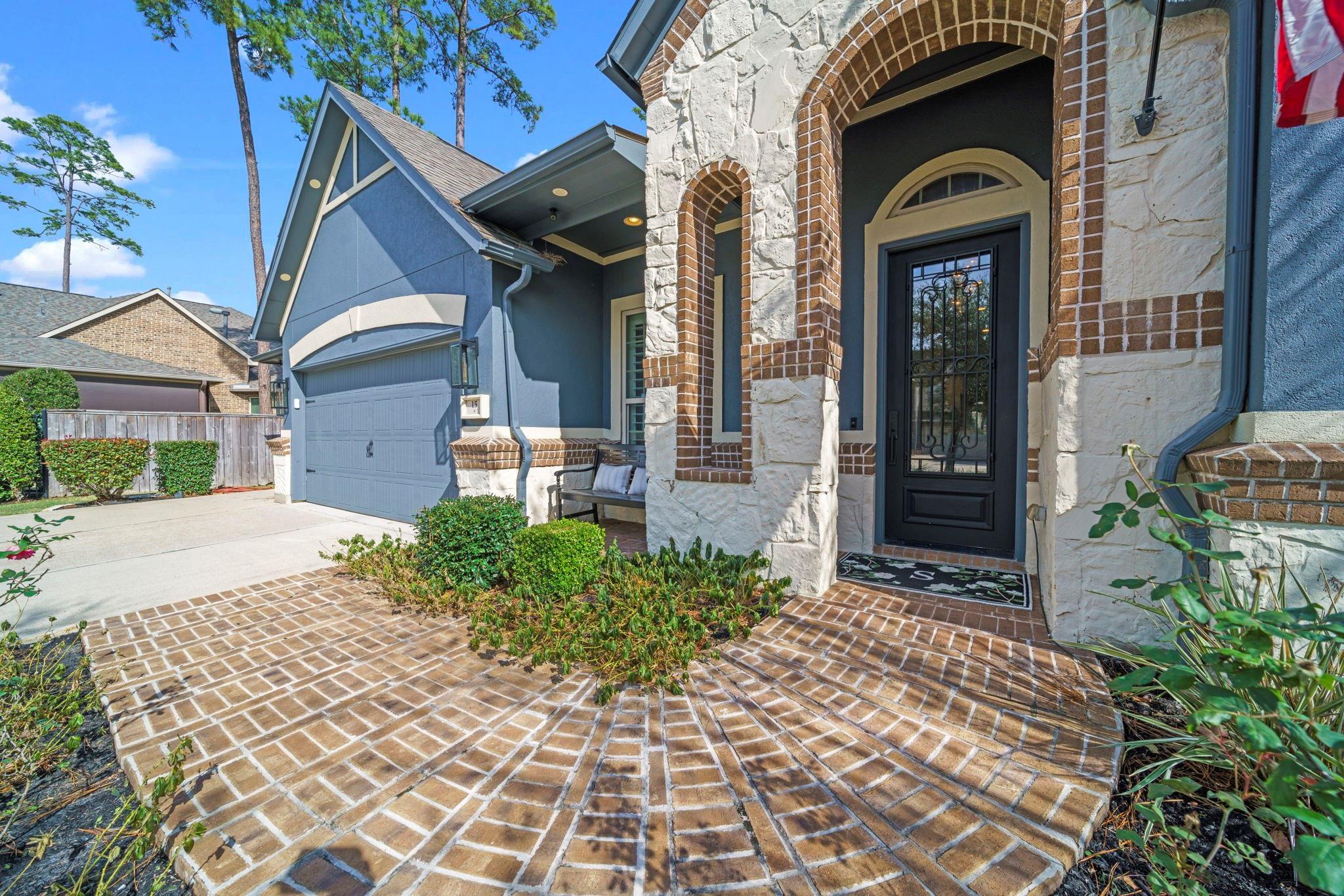 15 Inland Prairie Drive