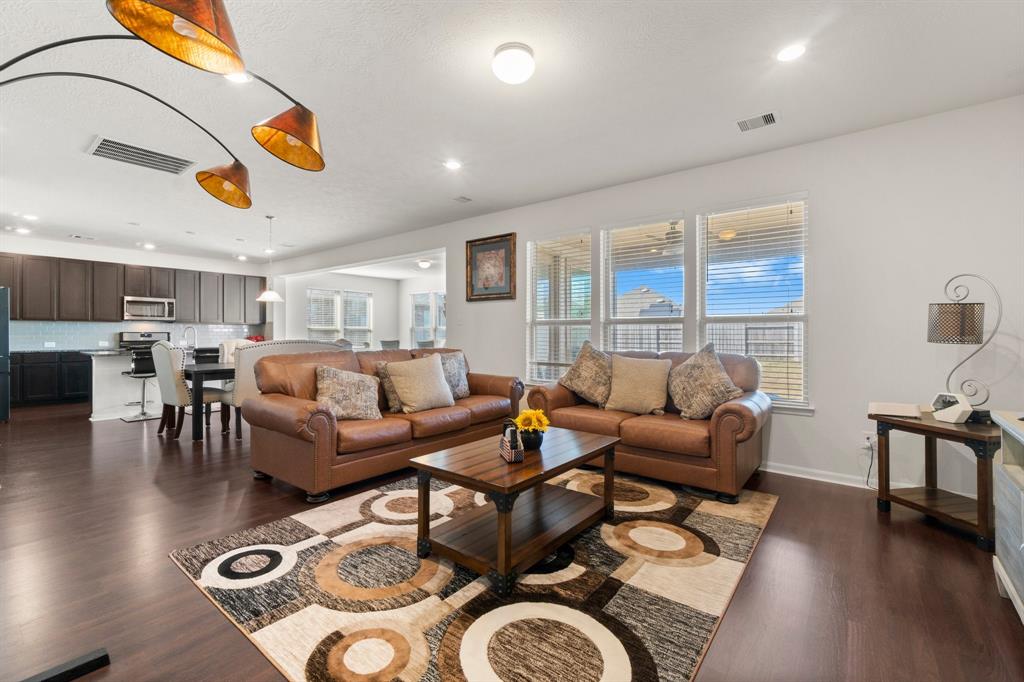 3952 Eagle Nest Lake Lane