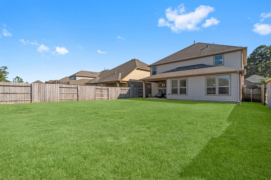 3952 Eagle Nest Lake Lane