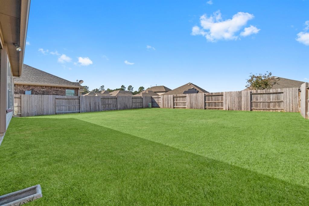 3952 Eagle Nest Lake Lane