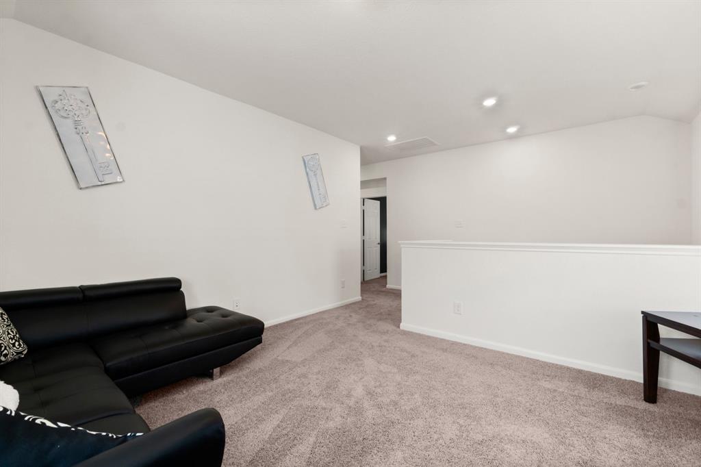 3952 Eagle Nest Lake Lane