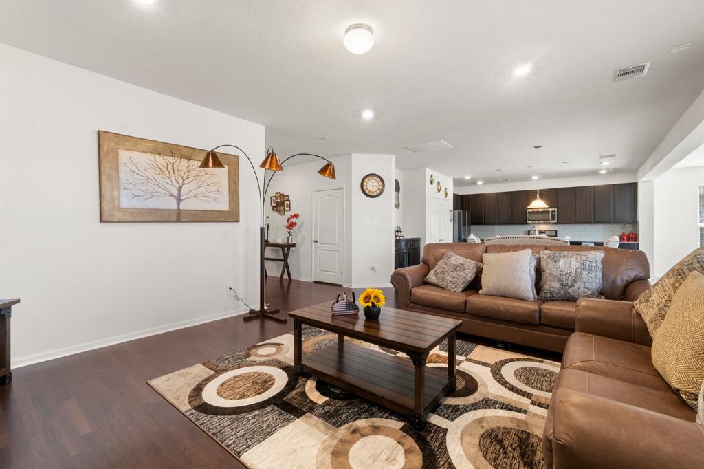 3952 Eagle Nest Lake Lane