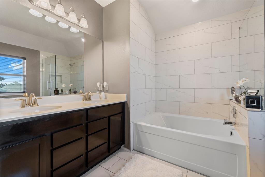 3952 Eagle Nest Lake Lane
