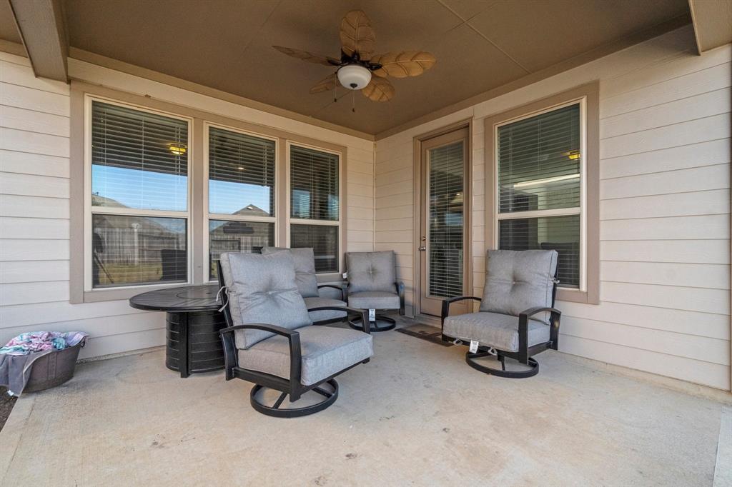 3952 Eagle Nest Lake Lane
