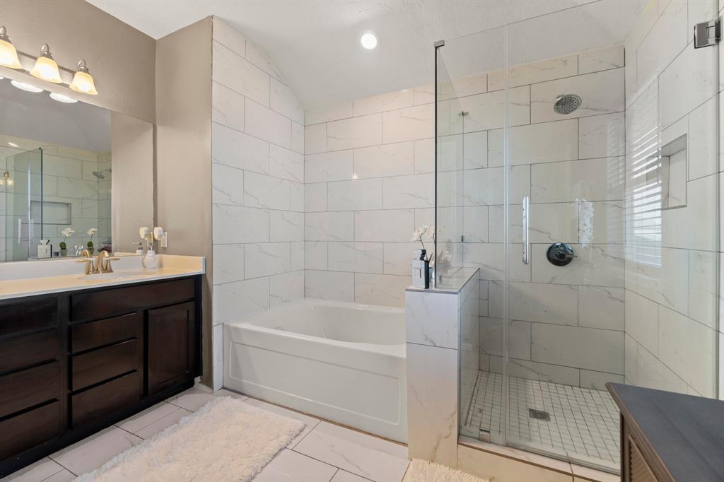 3952 Eagle Nest Lake Lane