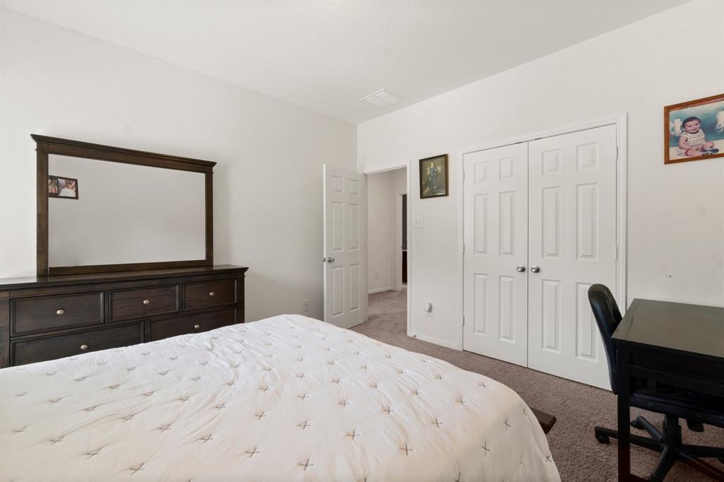 3952 Eagle Nest Lake Lane